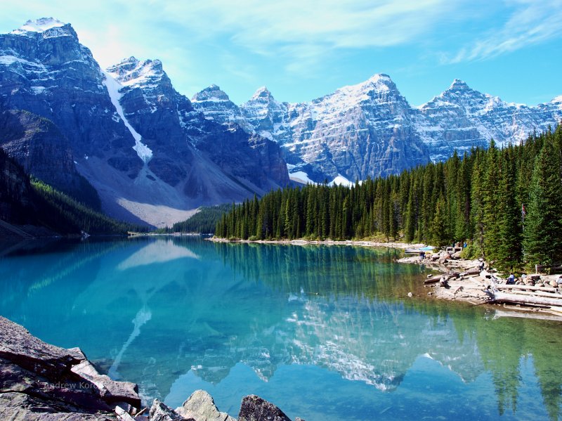 Moraine Lake, Banff National Park, Alberta, Canada.