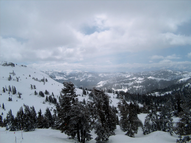 Skiing at Lake Tahoe